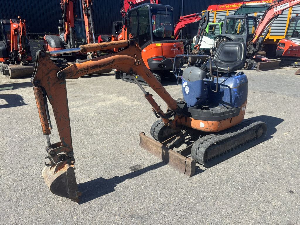 KOMATSU PC10MR