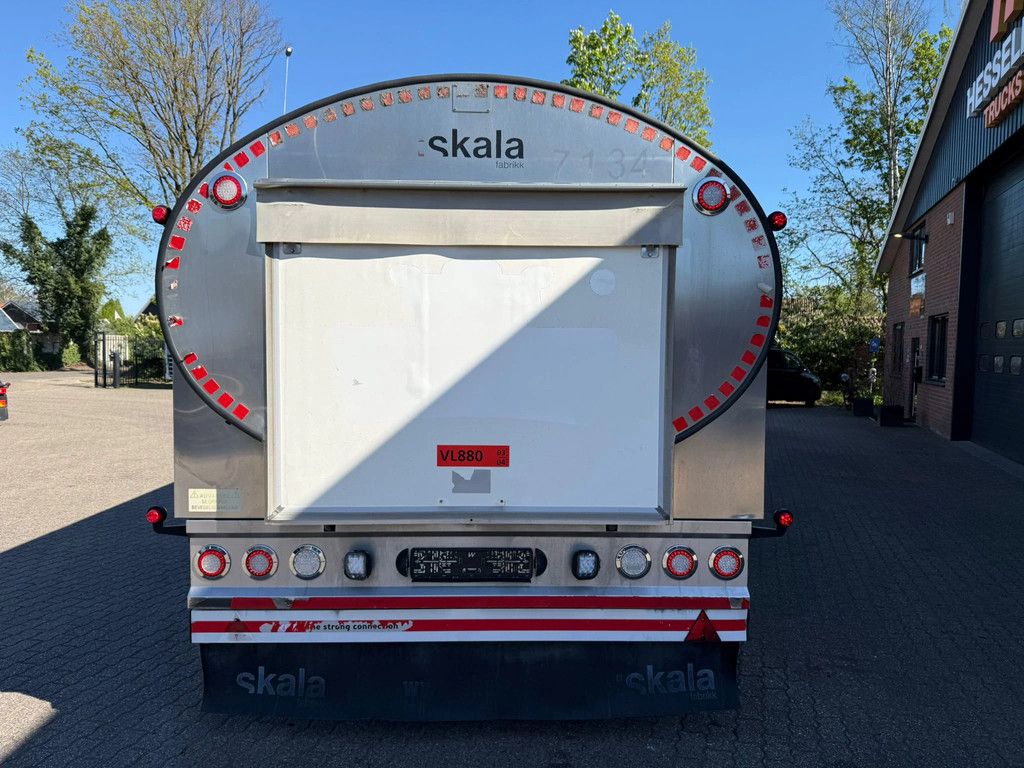 Magyar 3-AKSLET SLEPVOGN Skala RVS/INOX Melk/Milch/Milk Food 4 Rooms 18.000L Liftas