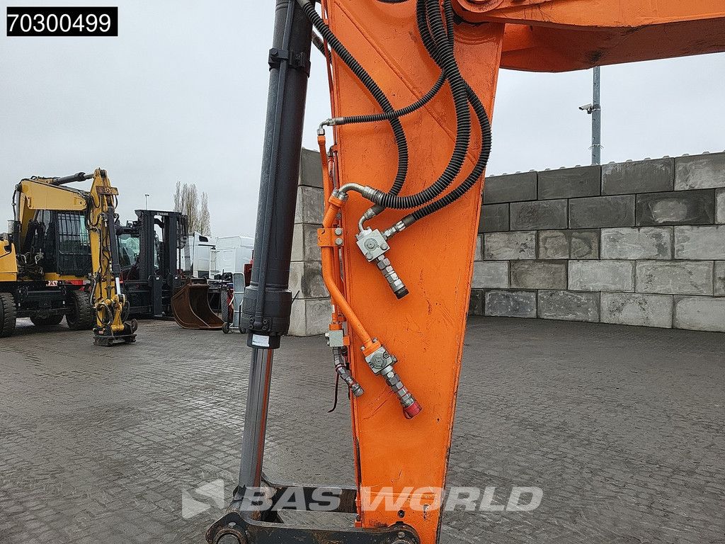 Doosan DX235 LC-5