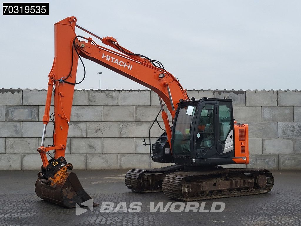 Hitachi ZX135 US-6 Inlc. New Chains + Sprockets