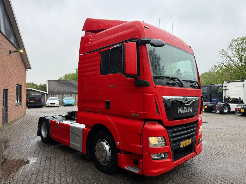 MAN TGX 18.360 XLX Side Skirts 2 Tanks NL Truck Smarttacho 2