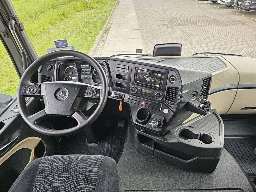 MERCEDES-BENZ ACTROS 1843