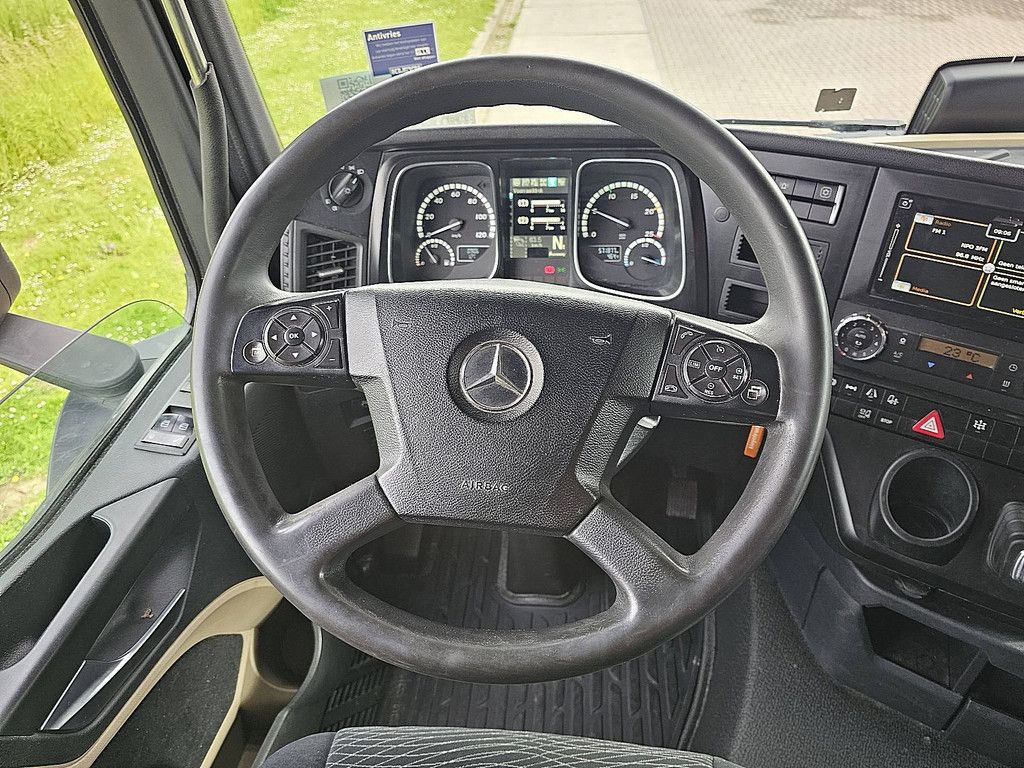 MERCEDES-BENZ ACTROS 1843