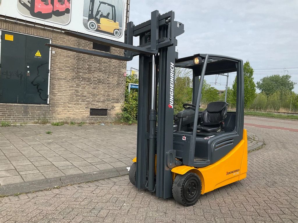Jungheinrich EFG216K 1600KG 5.50METER