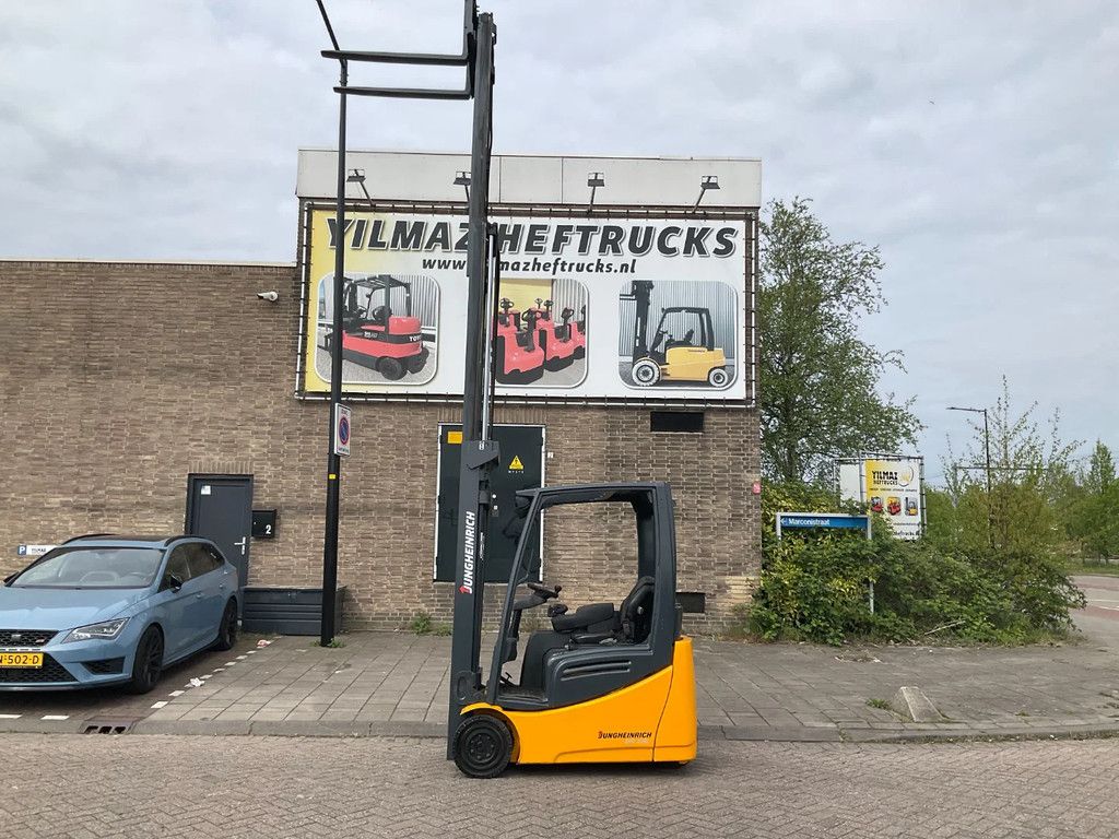 Jungheinrich EFG216K 1600KG 5.50METER