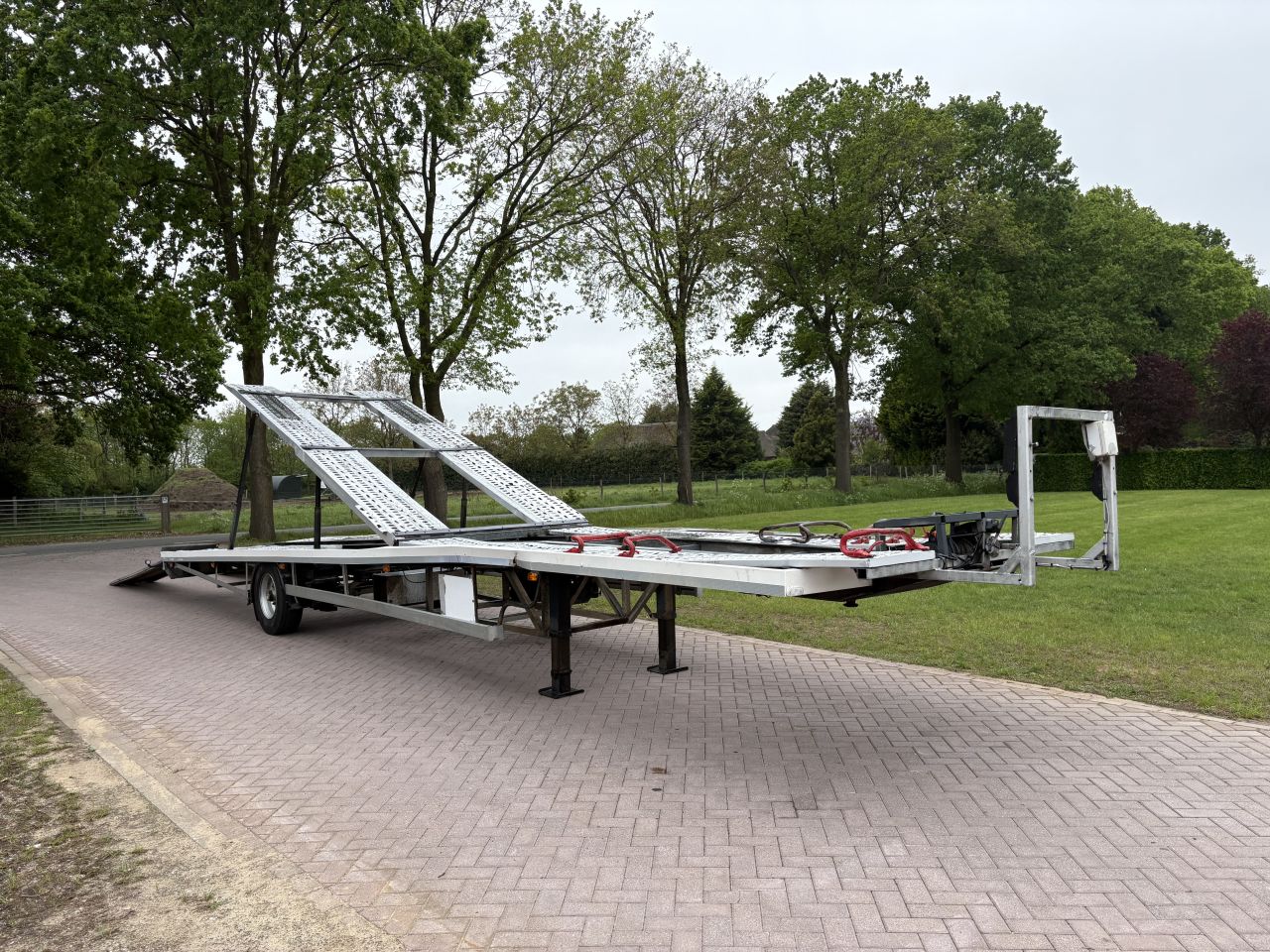 Be oplegger VF MINITRAILER ambulance auto transporter met Lier