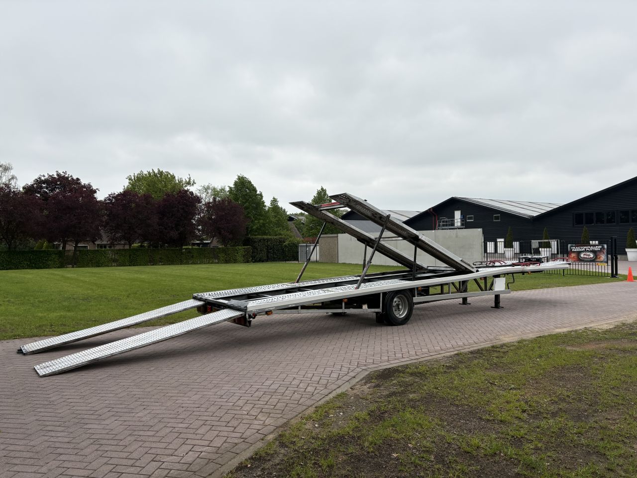 Be oplegger VF MINITRAILER ambulance auto transporter met Lier