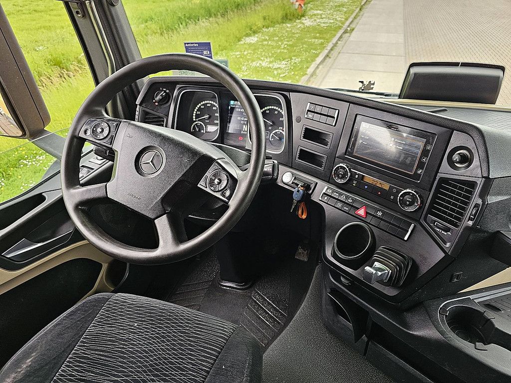 MERCEDES-BENZ ACTROS 1843