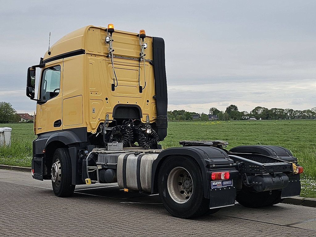 MERCEDES-BENZ ACTROS 1843