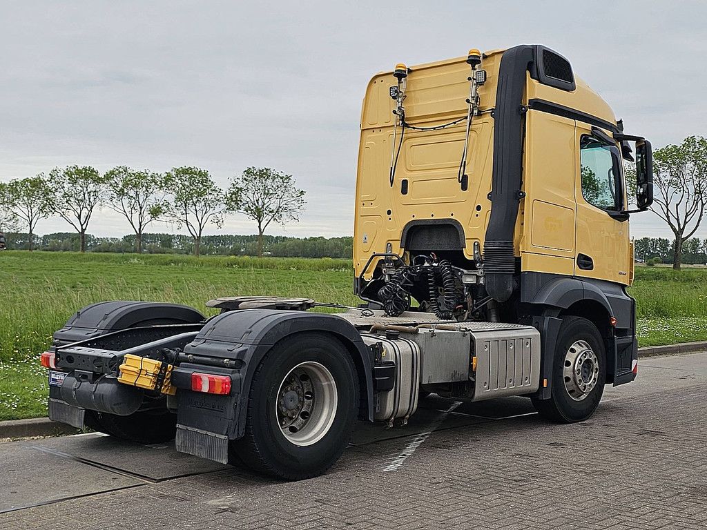 MERCEDES-BENZ ACTROS 1843