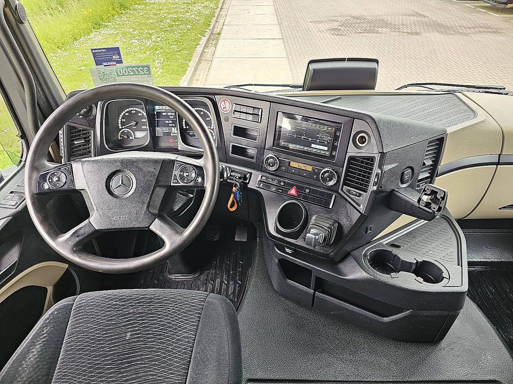 MERCEDES-BENZ ACTROS 1843