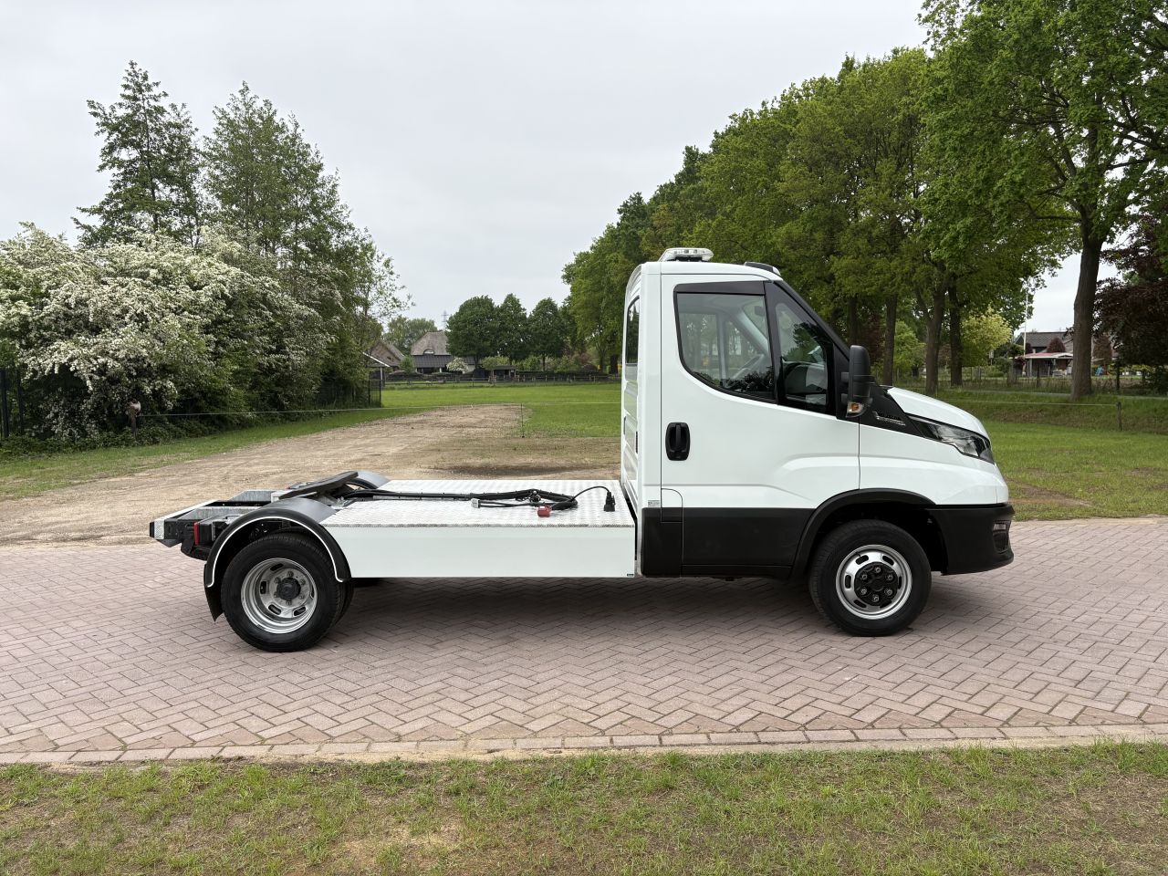 Be trekker 8 TON Iveco Daily 40C18 Hi Matic euro 6 (13.258 KM