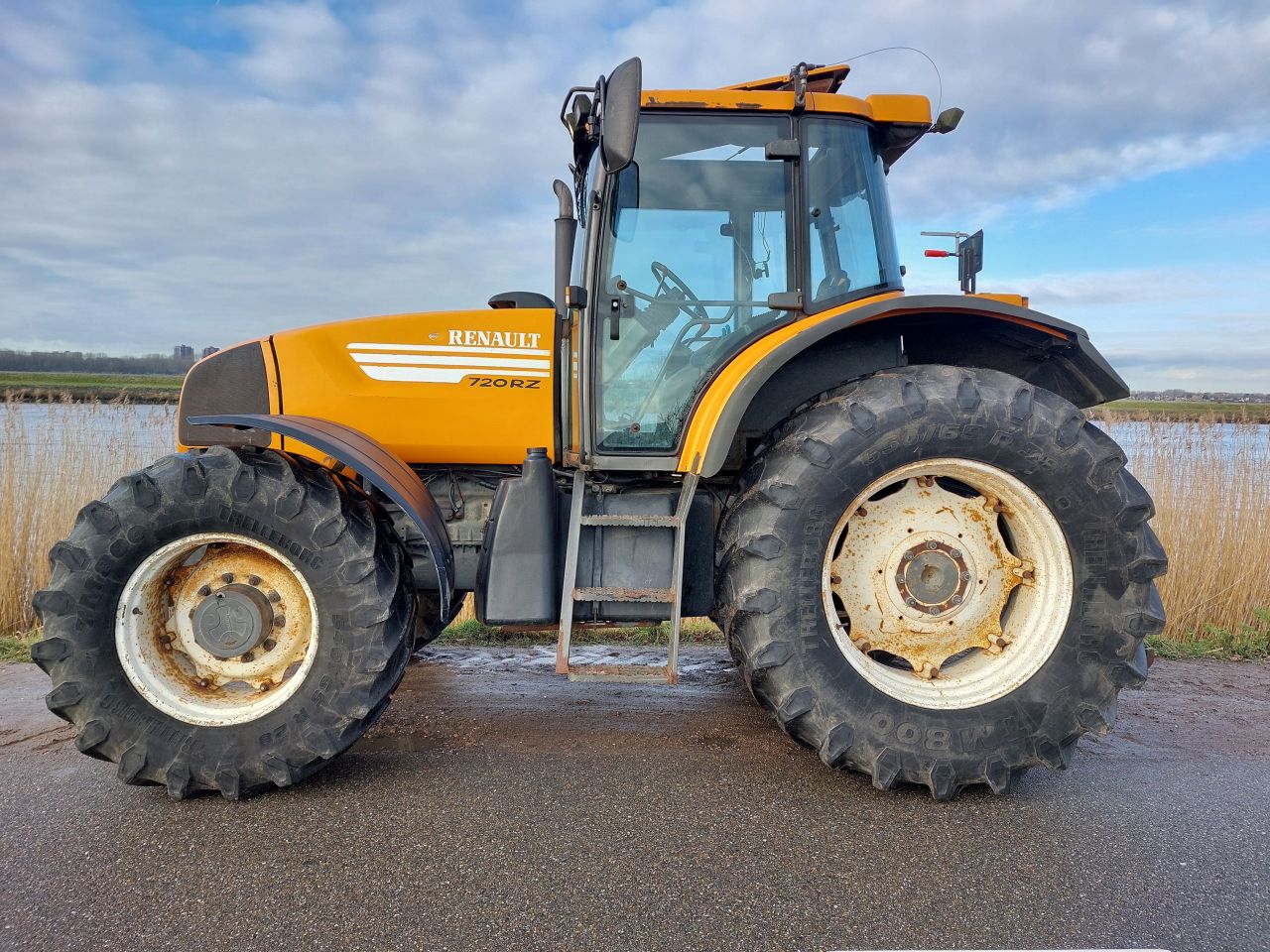 Rnault Ares 720