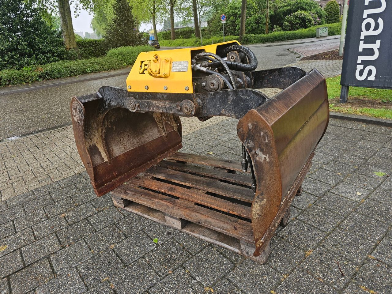 Bakker BDVEZ 100 Knijpbak Met Dubbele Cylinders