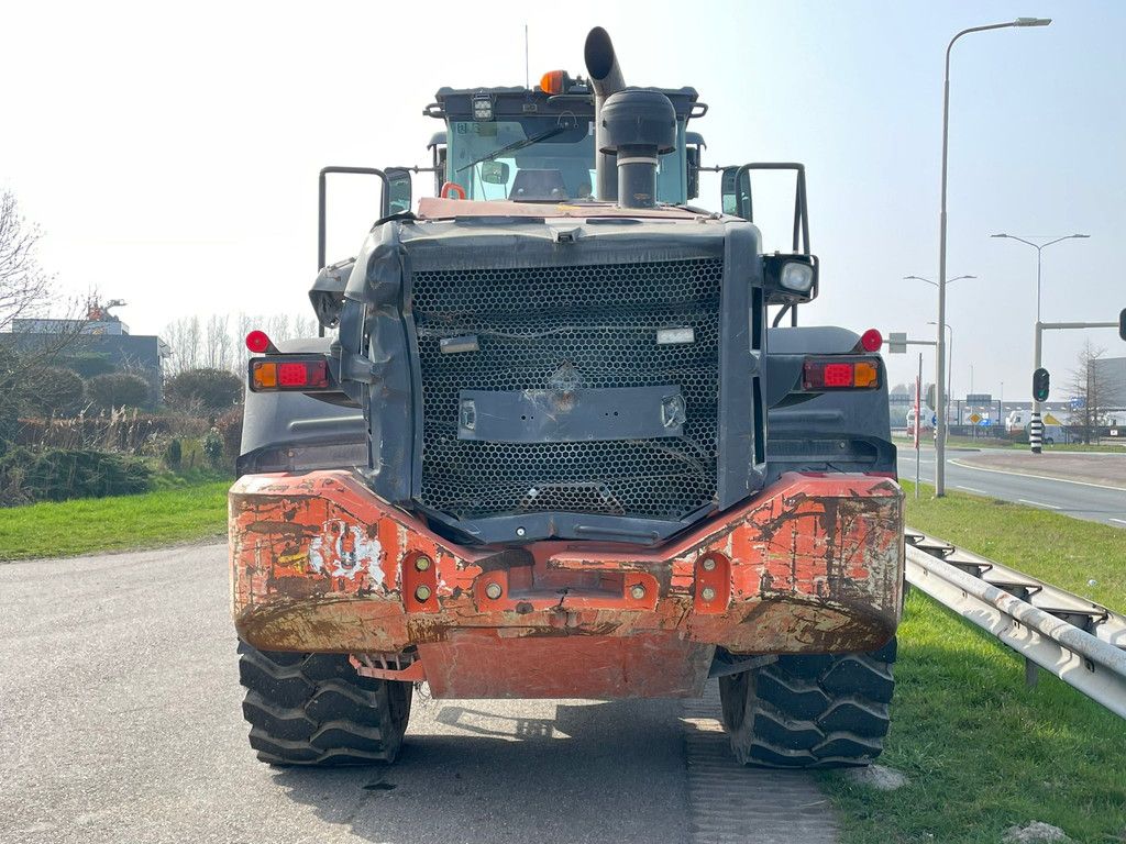 Hitachi ZW250-6