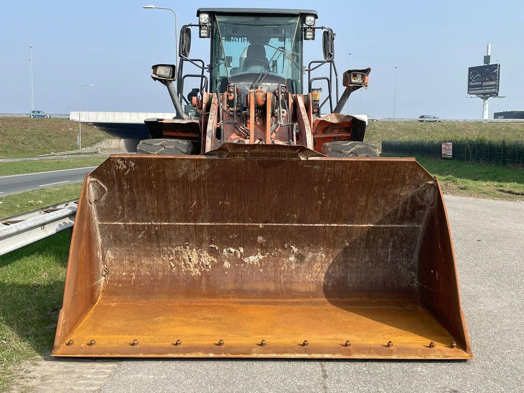 Hitachi ZW250-6