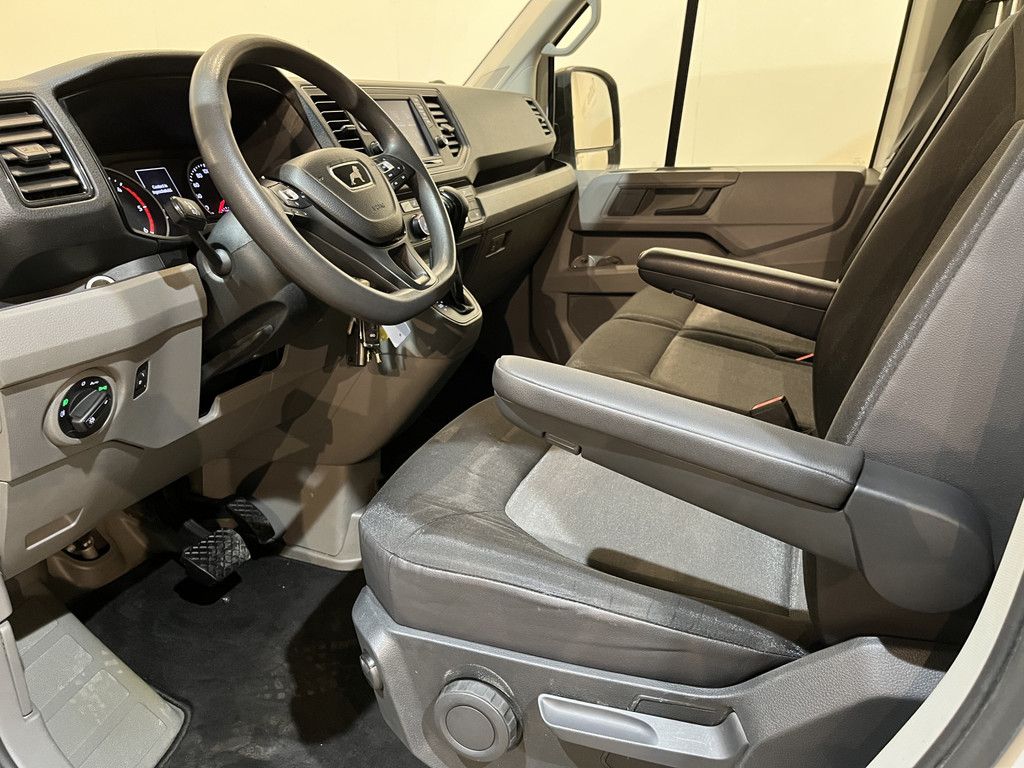 Man TGE 35 2.0 L3H3 140 PK Automaat / Trekhaak 3.000 KG / Euro 6 / Airco / CarPlay / Cruise Control Adap. / Camera
