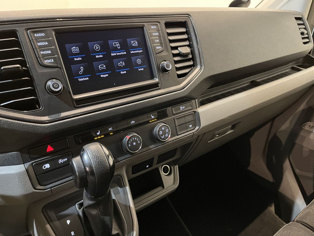 Man TGE 35 2.0 L3H3 140 PK Automaat / Trekhaak 3.000 KG / Euro 6 / Airco / CarPlay / Cruise Control Adap. / Camera