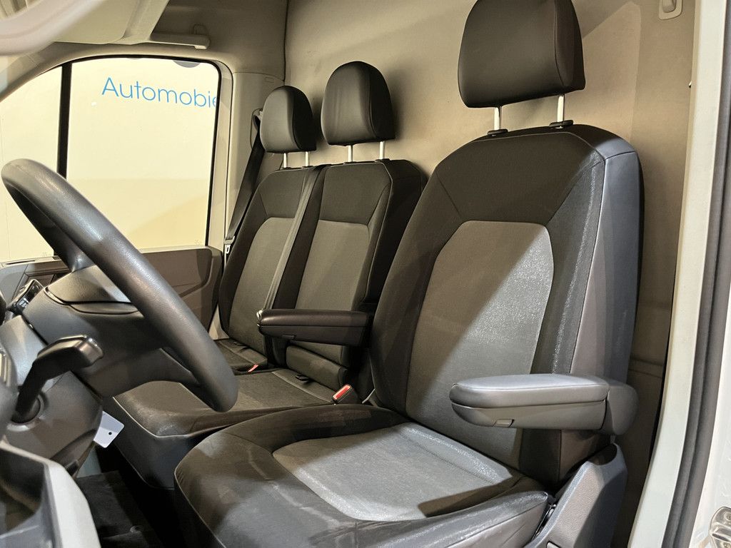 Man TGE 35 2.0 L3H3 140 PK Automaat / Trekhaak 3.000 KG / Euro 6 / Airco / CarPlay / Cruise Control Adap. / Camera
