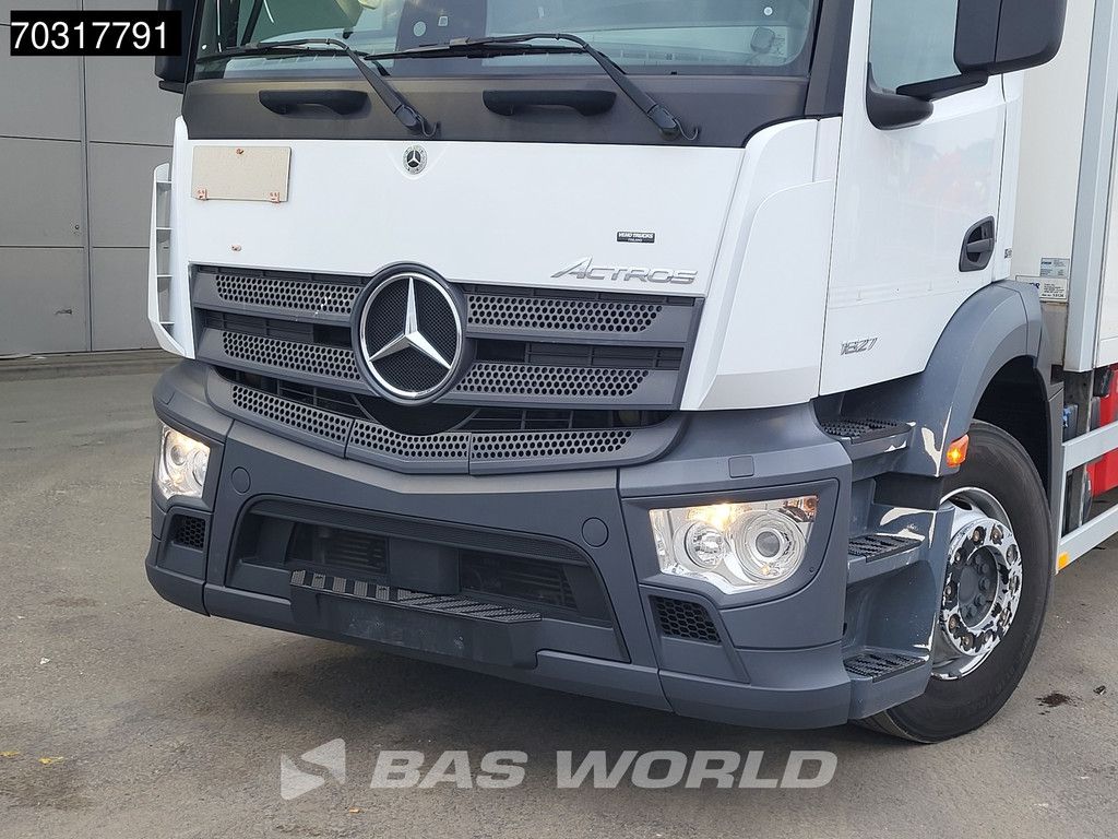 Mercedes Actros 1827 4X2 18tonner 2000kg Ladebordwand box heating Xenon Automatic Euro 6