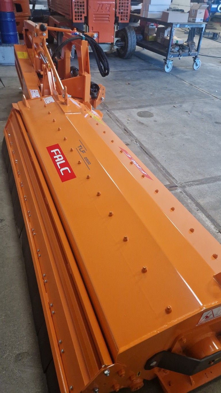 Falc TLF2500 zijklepelmaaier