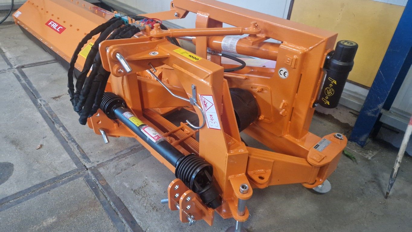 Falc TLF2500 zijklepelmaaier