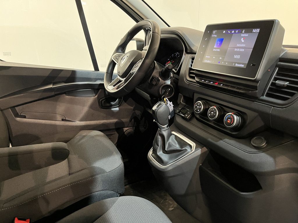 Renault Trafic 2.0 Blue dCi 150 PK L2H1 Advance Automaat Servicebus / Inrichting / Euro 6 / Schuifdeur L + R / 220V. / Airco / CarPlay / Camera / Trekhaak / Cruise Control / LED / 3-Zits / 62.800 KM !!