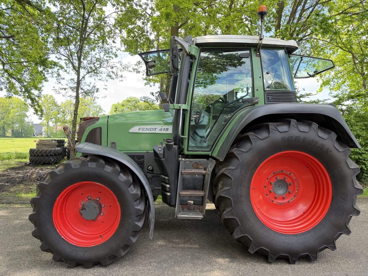 Fendt 415 Vario TMS