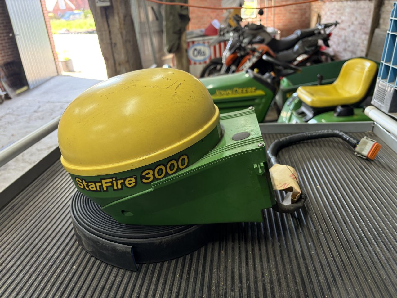 John Deere Starfire 3000 GPS ontvanger