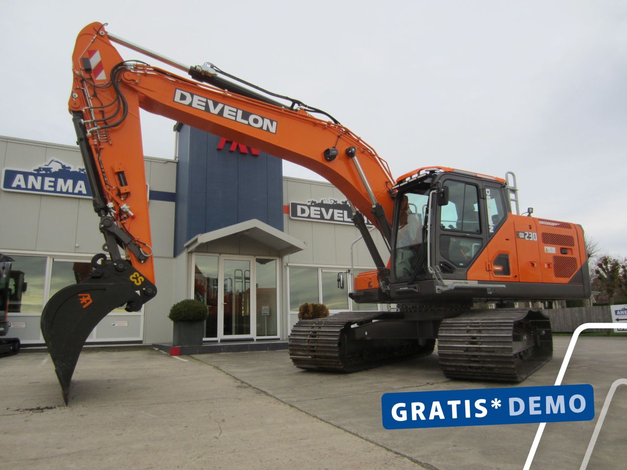 Develon DX230LC-9