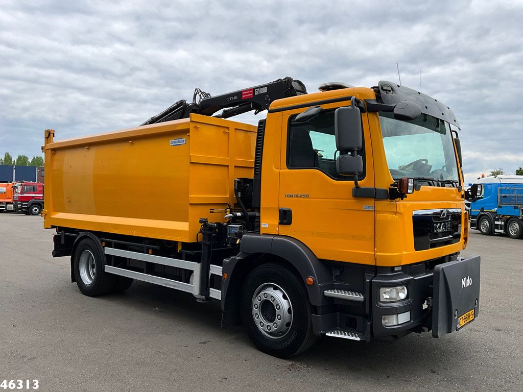 Man TGM 18.250 Hiab 10 Tonmeter laadkraan Just 212.694 km!