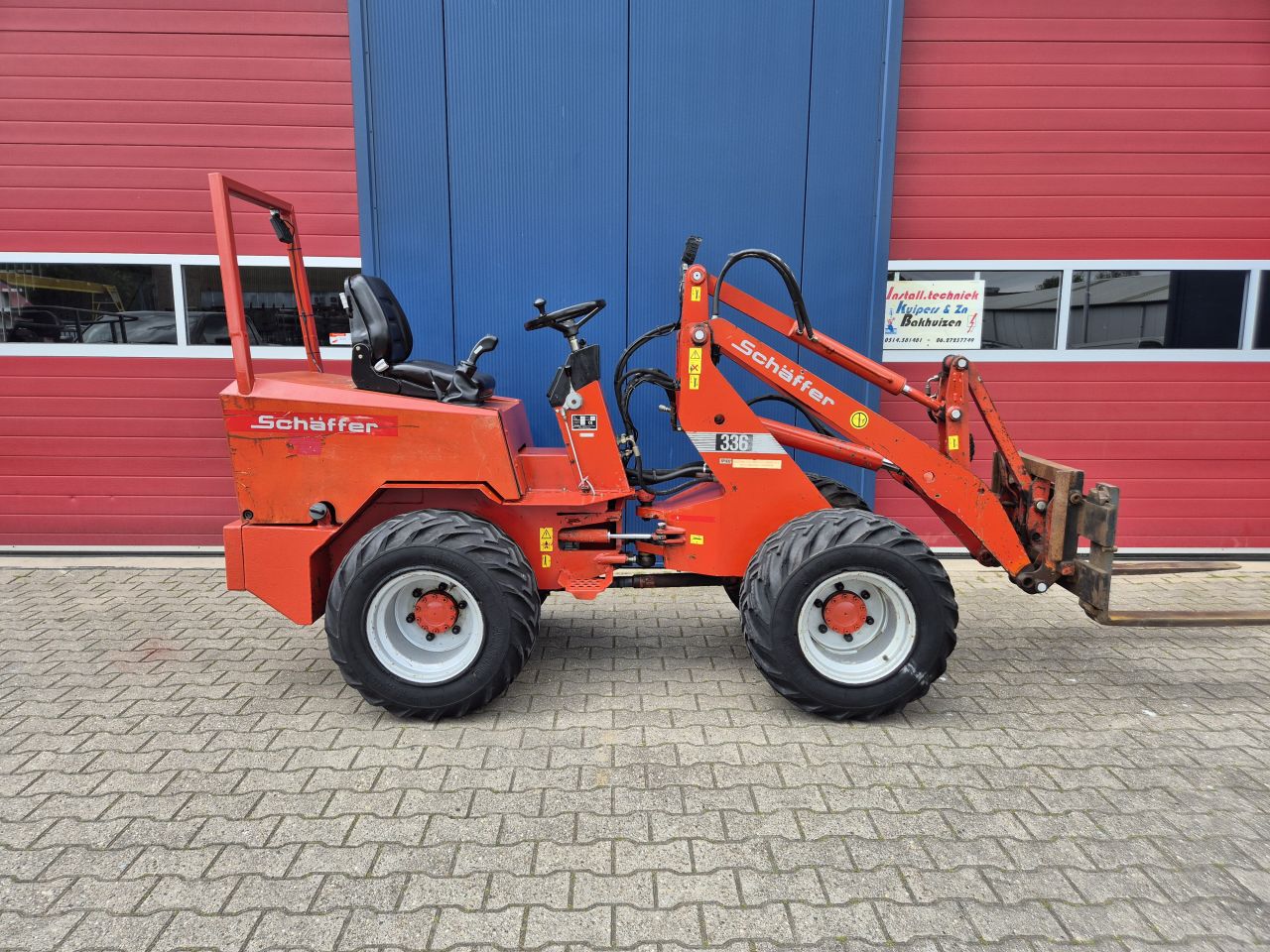 SCHAFFER 336 SHOVEL MET KUBOTA 36PK