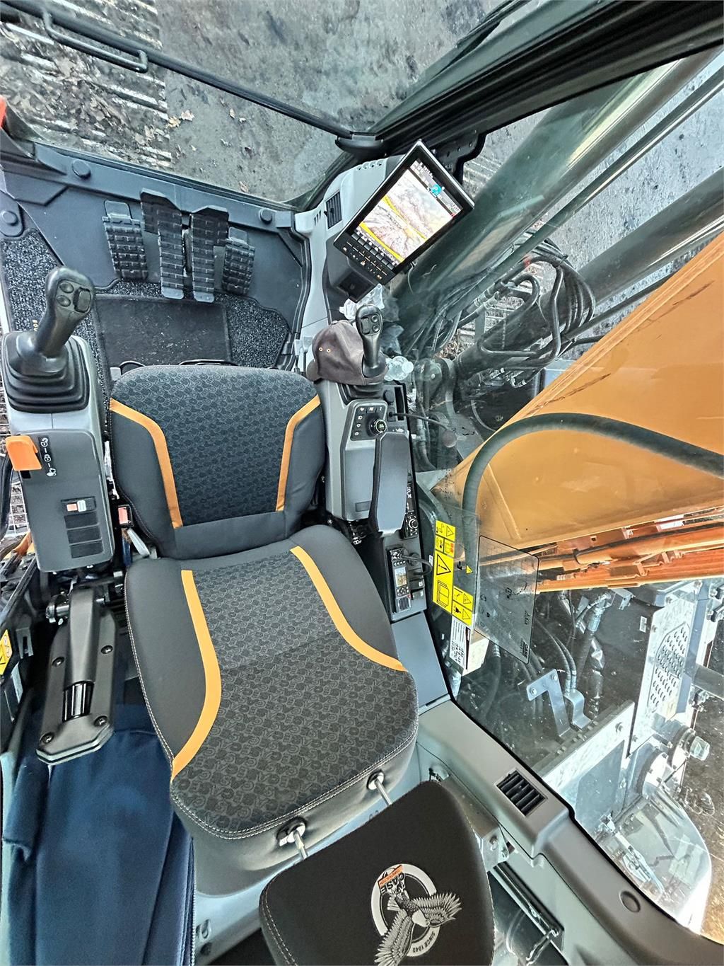 CASE Construction CX250E