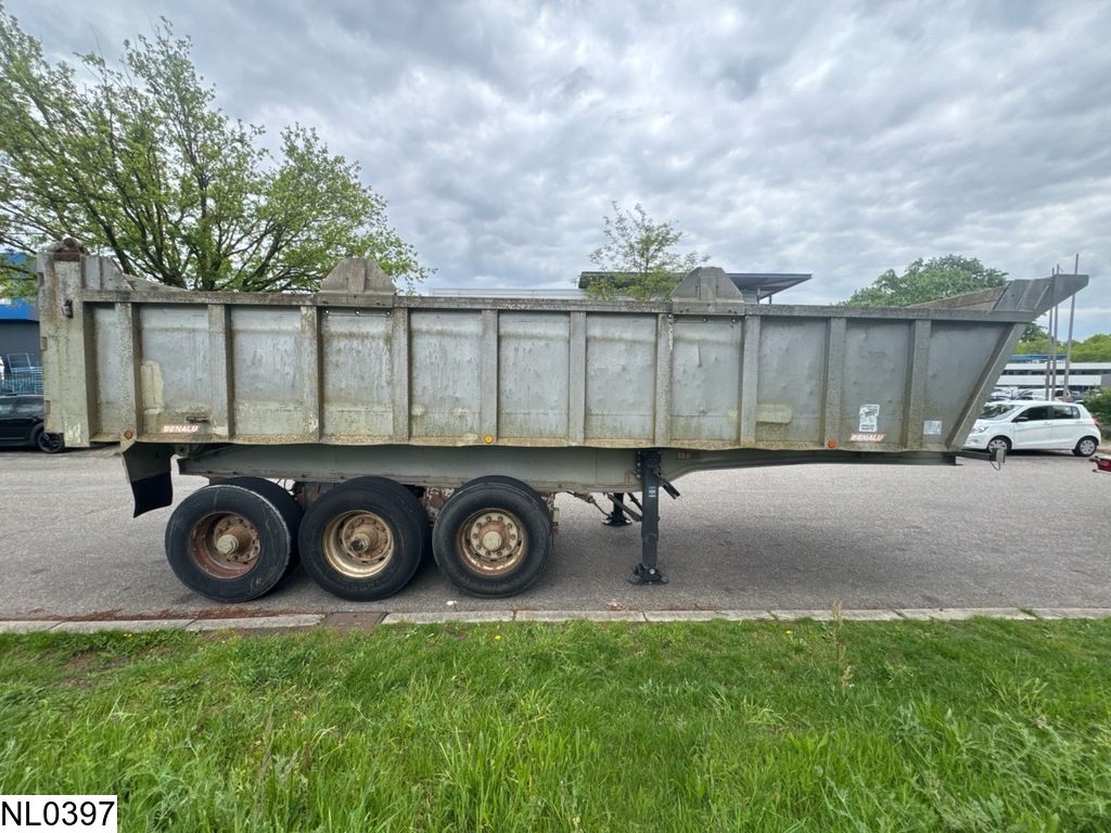 Benalu kipper Leaf springs, Drum brakes