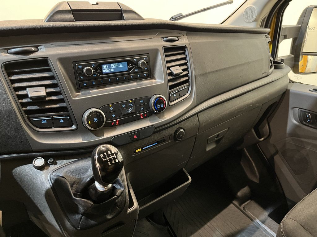 Ford Transit 350 2.0 TDCI L4H1 Trend 130 PK RWD Open Laadbak / Euro 6 / Airco / Trekhaak 3.000 KG / Cruise Control /