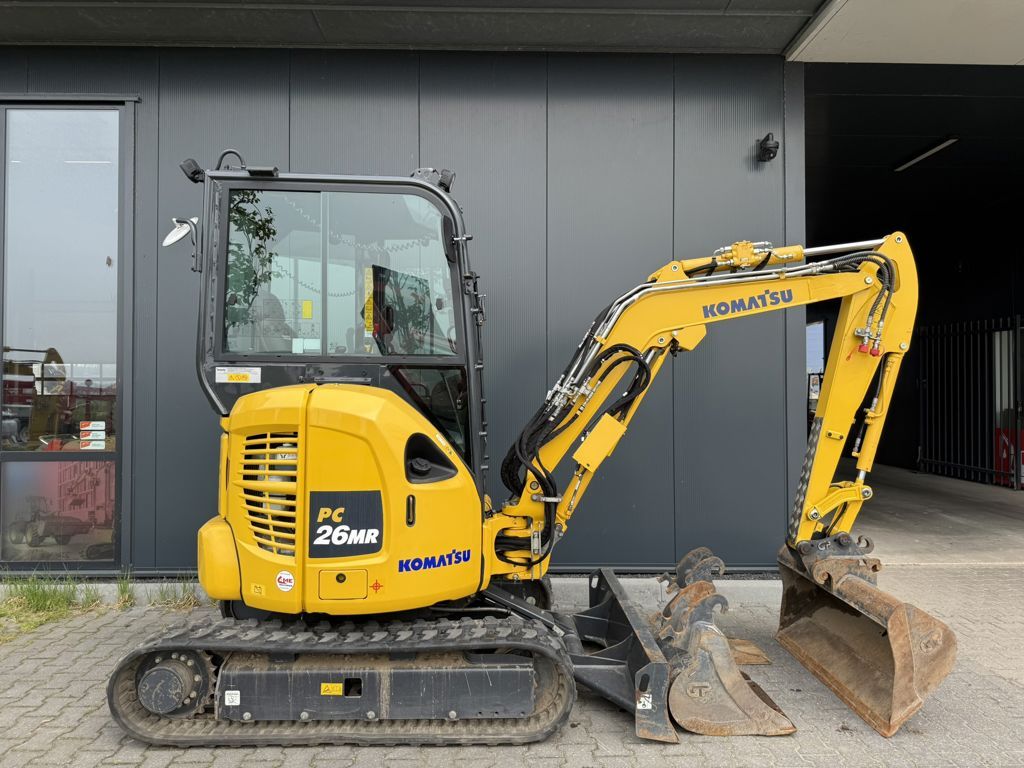 Komatsu PC26MR-5 / 536 uur