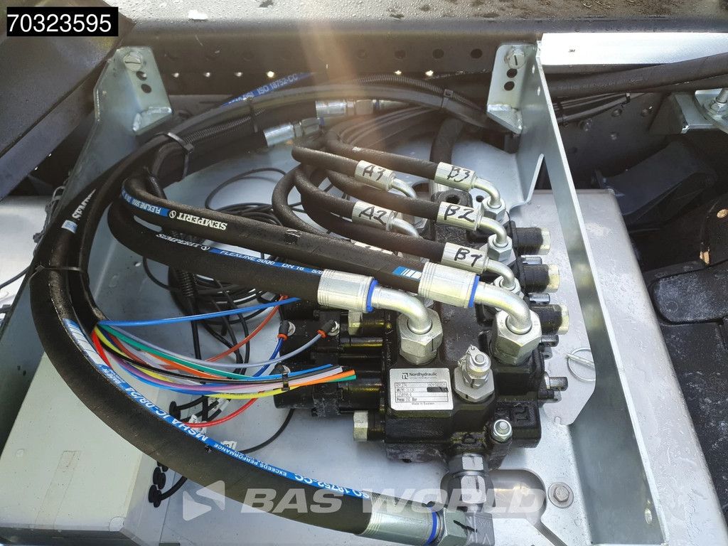 DAF NXF530 8X4 COMING SOON! NEW HYVA 30-60-S Lift+Lenkachse Retarder ACC