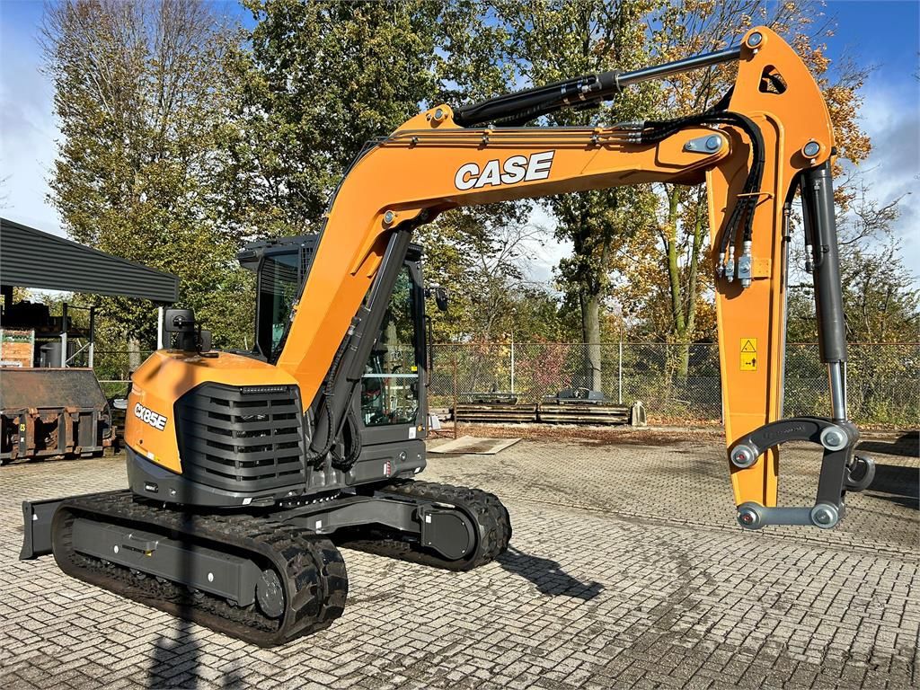 CASE Construction CX85E