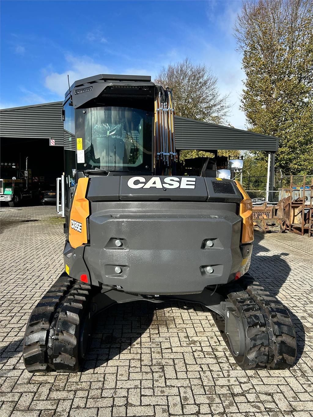 CASE Construction CX85E