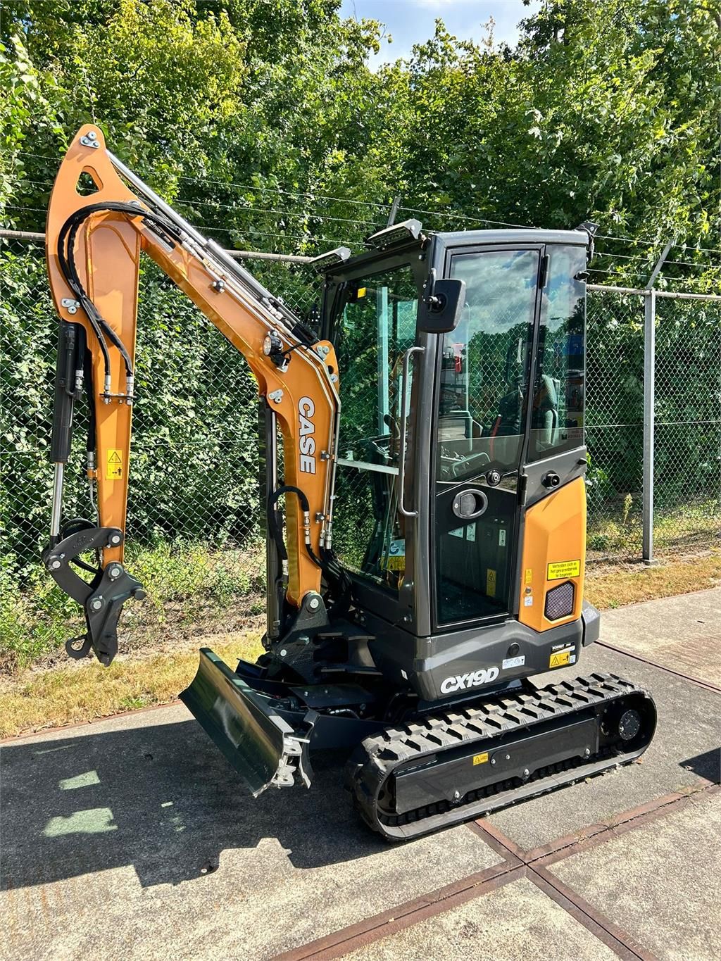 CASE Construction CX19D