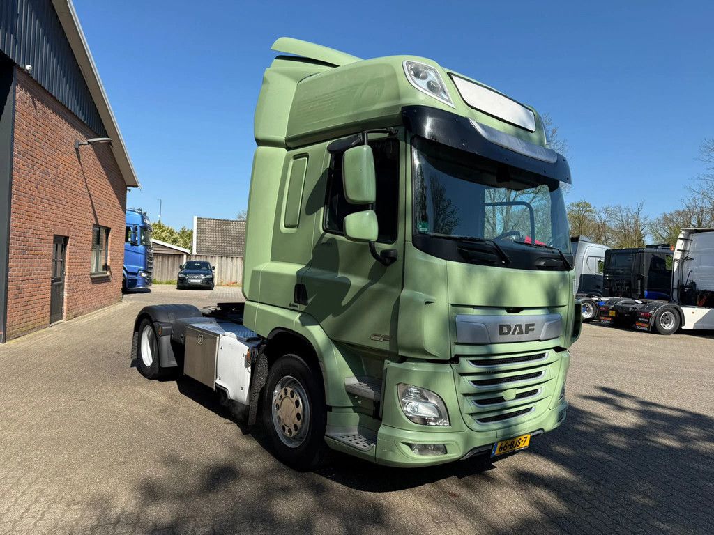 DAF CF 450 4X2 Space Cab LED NL truck
