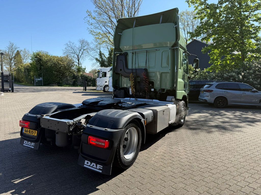 DAF CF 450 4X2 Space Cab LED NL truck