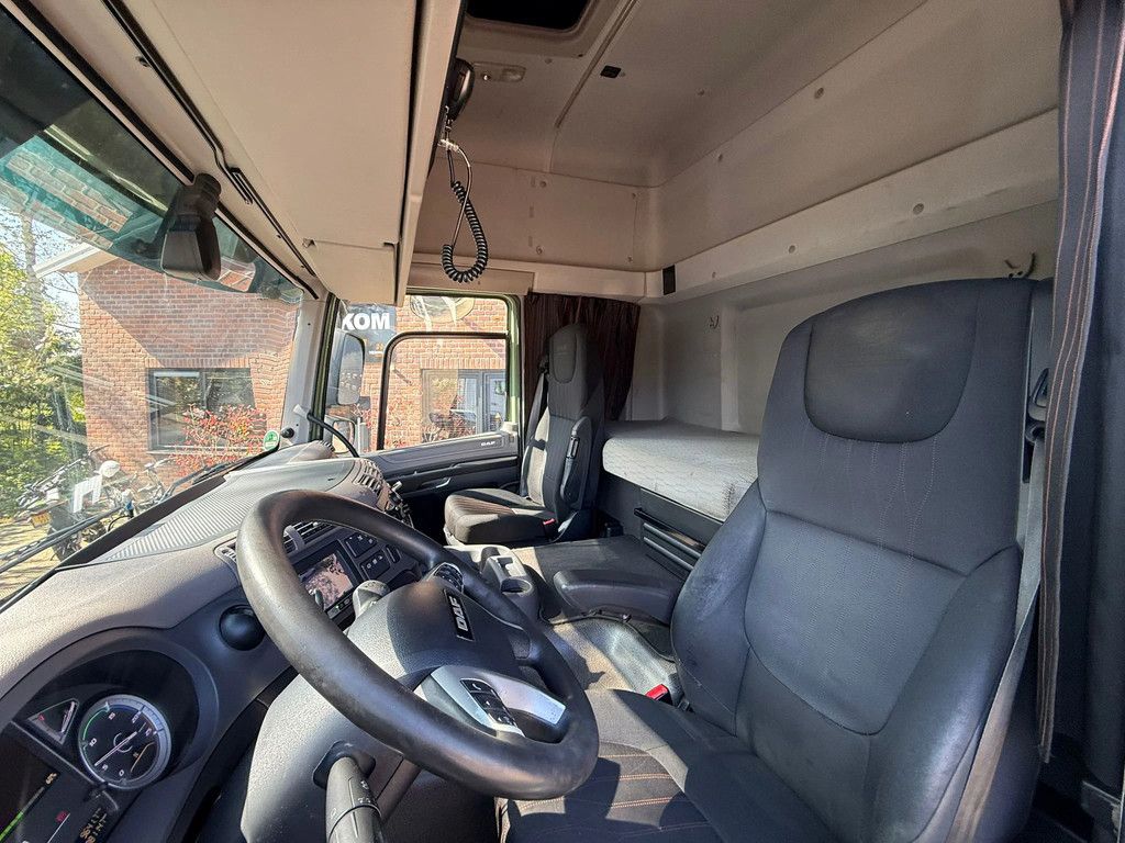 DAF CF 450 4X2 Space Cab LED NL truck