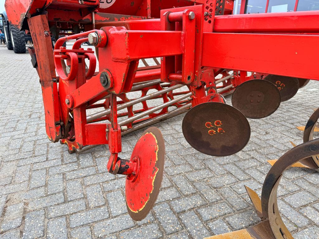Knoche SG- M730 S Cultivator + Saxonia Zaaier