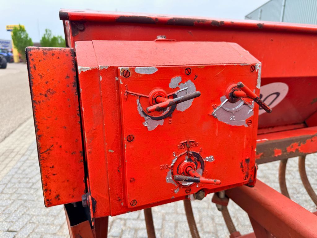 Knoche SG- M730 S Cultivator + Saxonia Zaaier