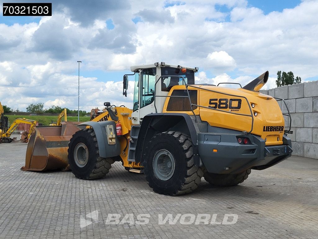 Liebherr L580