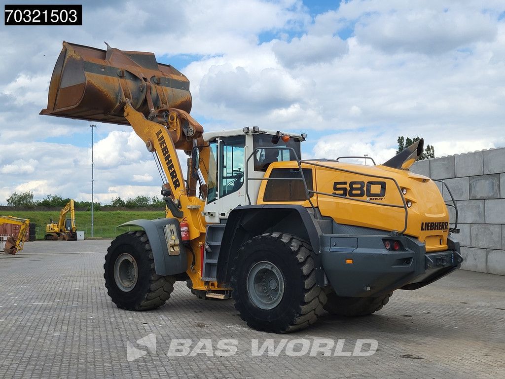 Liebherr L580