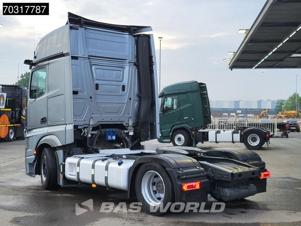 Mercedes Actros 1945 4X2 GigaSpace Xenon Standklima ACC Navi