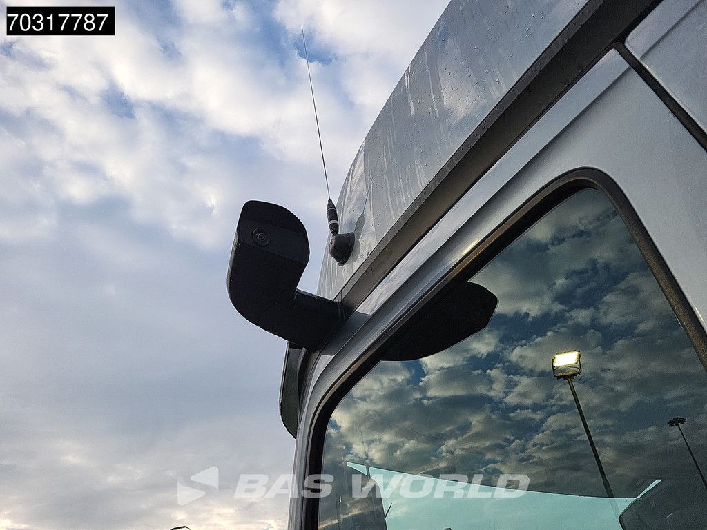 Mercedes Actros 1945 4X2 GigaSpace Xenon Standklima ACC Navi