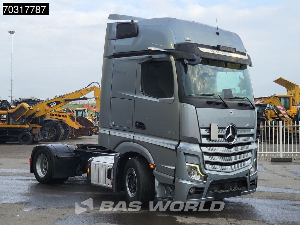 Mercedes Actros 1945 4X2 GigaSpace Xenon Standklima ACC Navi